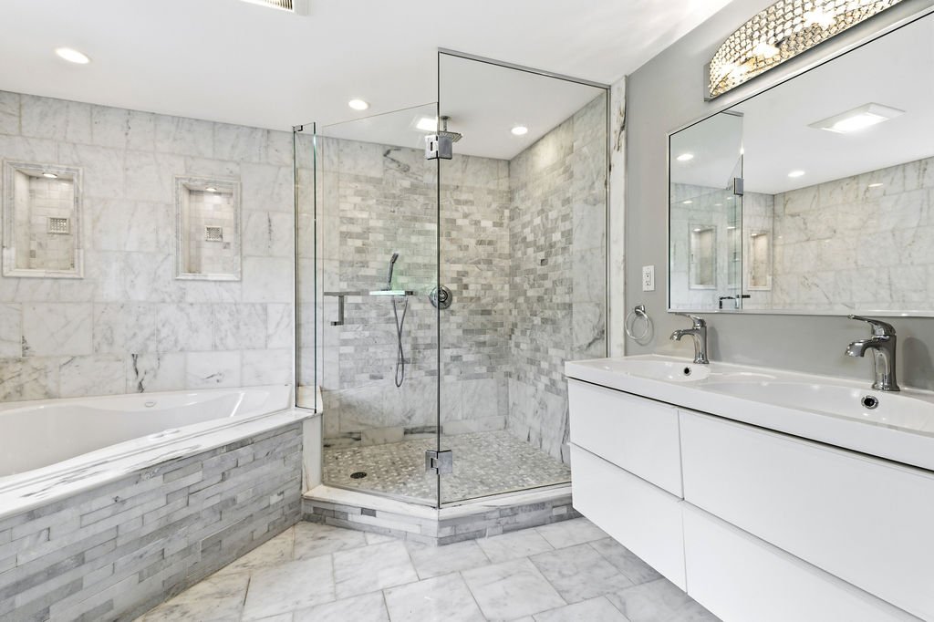Primary bath